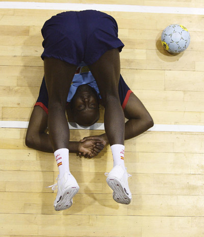 Photos: Spanish Men's Handball in training at Olympic Sports Center Gymnasium