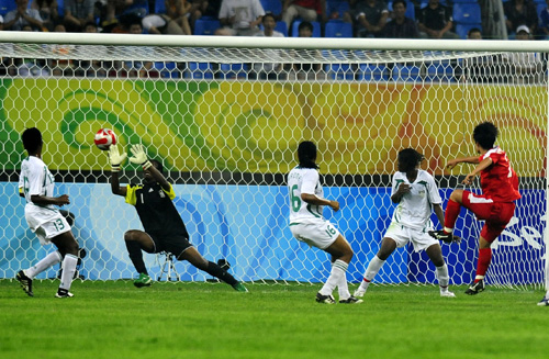 Photos: DPRK women football team beat its Nigerian rival 1-0